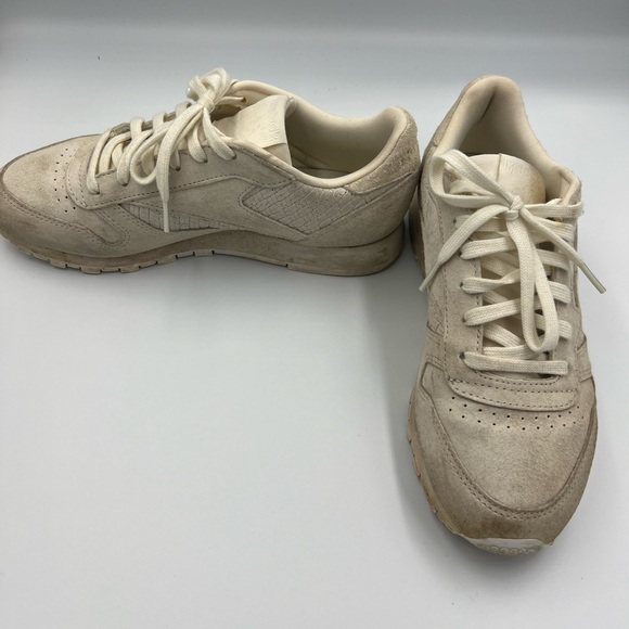 Cream Women’s Classic Reebok - Picture 5 of 6